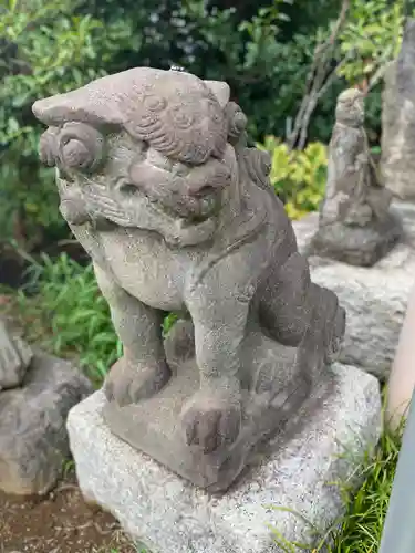 鶴見神社の狛犬