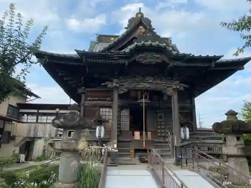 秩父札所十三番 慈眼寺の本殿・本堂