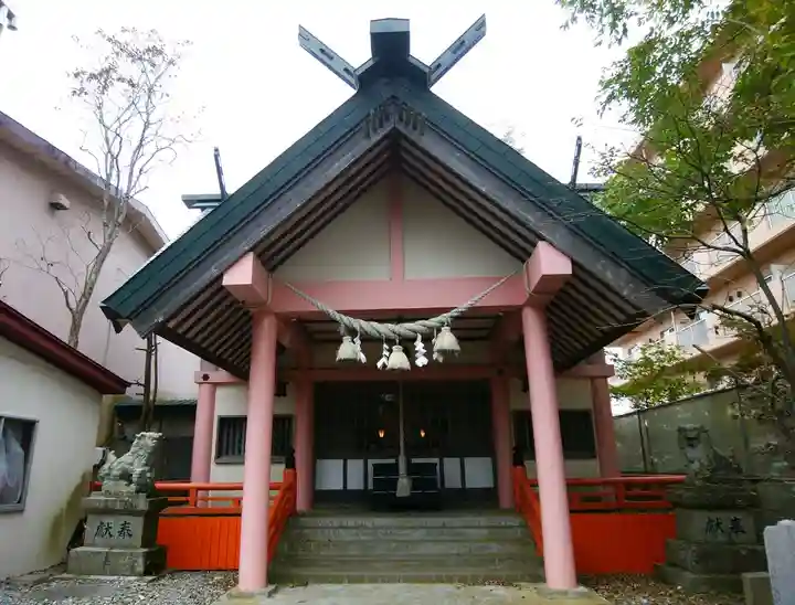 三吉神社の本殿・本堂