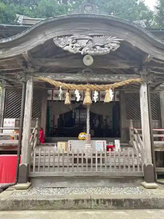 坂本八幡神社の本殿・本堂