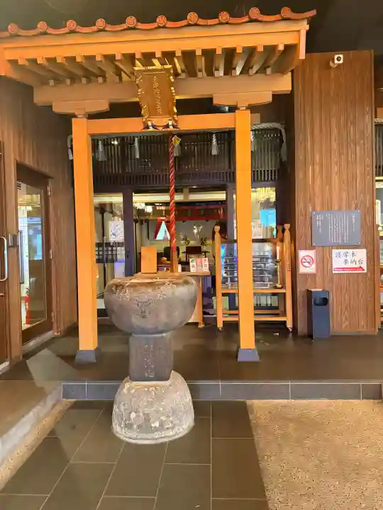 万松寺の{uncategorized: "未分類", other: "その他", undefined: "問題あり", building: "その他建物", grave: "お墓", sacred_gate: "鳥居", guardian: "狛犬", statue: "像", buddha: "仏像", history: "歴史", nature: "自然", garden: "庭園", animal: "動物", pagoda: "塔", temizu: "手水舎", mountain_gate: "山門・神門", sanctuary: "本殿・本堂", subordinate: "末社・摂社", art: "芸術", scenery: "景色", jizo: "地蔵", ema: "絵馬", goshuin: "御朱印", omikuji: "おみくじ", items: "授与品その他", amulet: "お守り", goshuincho: "御朱印帳", eats: "食事", festival: "お祭り", votive_dance: "神楽", shichigosan: "七五三参", wedding: "結婚式", experience: "体験その他", initially: "初詣", around: "周辺", anti_infection: "感染症対策"}