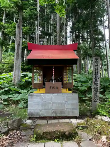 神社（洞爺湖中の島）の本殿・本堂