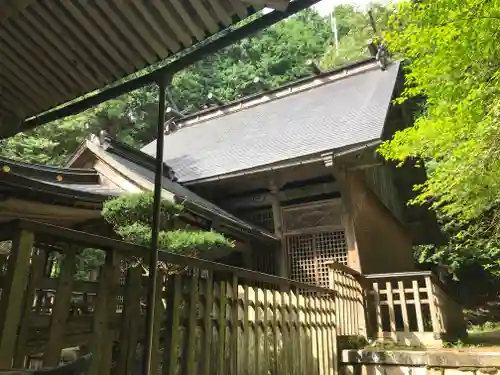 赤渕神社の本殿・本堂
