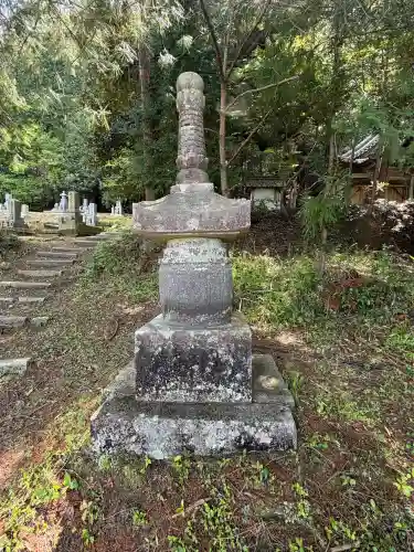正法寺の{uncategorized: "未分類", other: "その他", undefined: "問題あり", building: "その他建物", grave: "お墓", sacred_gate: "鳥居", guardian: "狛犬", statue: "像", buddha: "仏像", history: "歴史", nature: "自然", garden: "庭園", animal: "動物", pagoda: "塔", temizu: "手水舎", mountain_gate: "山門・神門", sanctuary: "本殿・本堂", subordinate: "末社・摂社", art: "芸術", scenery: "景色", jizo: "地蔵", ema: "絵馬", goshuin: "御朱印", omikuji: "おみくじ", items: "授与品その他", amulet: "お守り", goshuincho: "御朱印帳", eats: "食事", festival: "お祭り", votive_dance: "神楽", shichigosan: "七五三参", wedding: "結婚式", experience: "体験その他", initially: "初詣", around: "周辺", anti_infection: "感染症対策"}