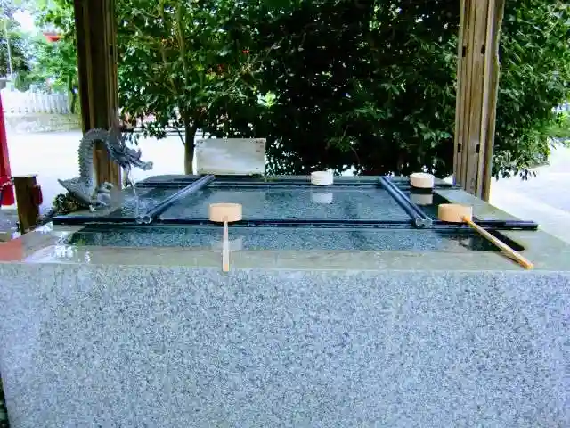 布施弁天 東海寺の手水舎