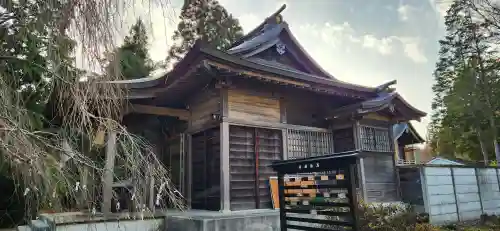亀岡八幡宮の本殿・本堂