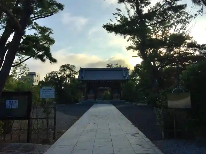 大雲寺の山門・神門