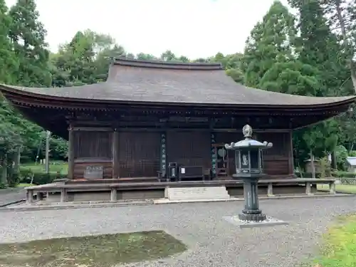 中山寺の本殿・本堂