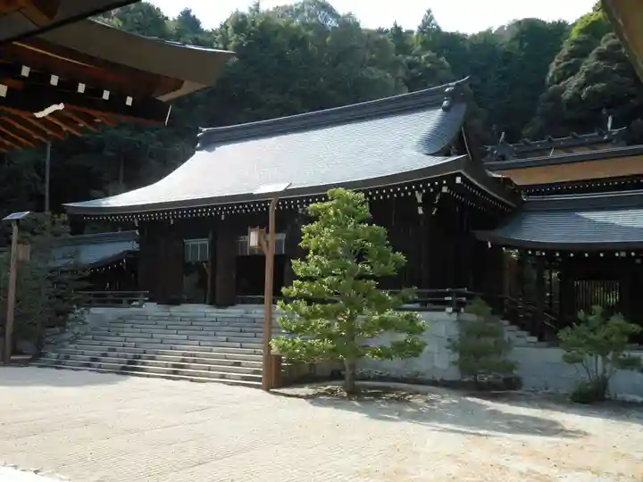 近江神宮の本殿・本堂