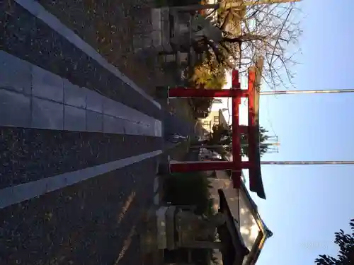 中新田稲荷神社の鳥居