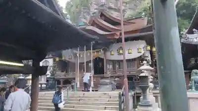 宝山寺の本殿・本堂