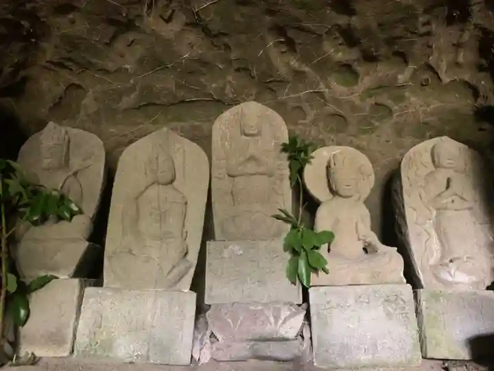 石仏群(名称不明)の仏像