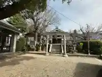 鎮宅霊符社の{uncategorized: "未分類", other: "その他", undefined: "問題あり", building: "その他建物", grave: "お墓", sacred_gate: "鳥居", guardian: "狛犬", statue: "像", buddha: "仏像", history: "歴史", nature: "自然", garden: "庭園", animal: "動物", pagoda: "塔", temizu: "手水舎", mountain_gate: "山門・神門", sanctuary: "本殿・本堂", subordinate: "末社・摂社", art: "芸術", scenery: "景色", jizo: "地蔵", ema: "絵馬", goshuin: "御朱印", omikuji: "おみくじ", items: "授与品その他", amulet: "お守り", goshuincho: "御朱印帳", eats: "食事", festival: "お祭り", votive_dance: "神楽", shichigosan: "七五三参", wedding: "結婚式", experience: "体験その他", initially: "初詣", around: "周辺", anti_infection: "感染症対策"}