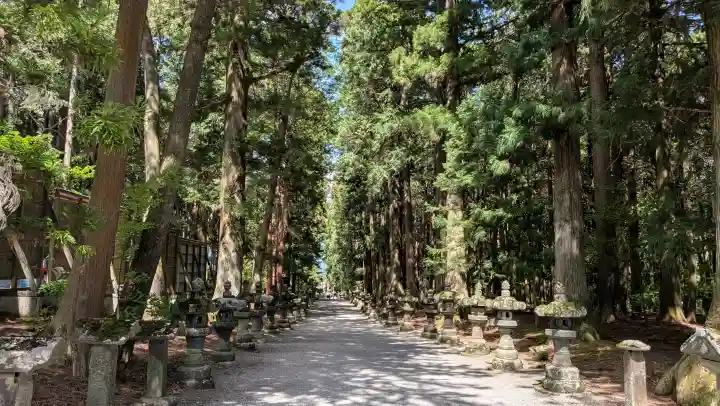 北口本宮冨士浅間神社の{uncategorized: "未分類", other: "その他", undefined: "問題あり", building: "その他建物", grave: "お墓", sacred_gate: "鳥居", guardian: "狛犬", statue: "像", buddha: "仏像", history: "歴史", nature: "自然", garden: "庭園", animal: "動物", pagoda: "塔", temizu: "手水舎", mountain_gate: "山門・神門", sanctuary: "本殿・本堂", subordinate: "末社・摂社", art: "芸術", scenery: "景色", jizo: "地蔵", ema: "絵馬", goshuin: "御朱印", omikuji: "おみくじ", items: "授与品その他", amulet: "お守り", goshuincho: "御朱印帳", eats: "食事", festival: "お祭り", votive_dance: "神楽", shichigosan: "七五三参", wedding: "結婚式", experience: "体験その他", initially: "初詣", around: "周辺", anti_infection: "感染症対策"}