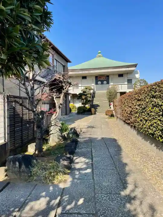 雪峰院の{uncategorized: "未分類", other: "その他", undefined: "問題あり", building: "その他建物", grave: "お墓", sacred_gate: "鳥居", guardian: "狛犬", statue: "像", buddha: "仏像", history: "歴史", nature: "自然", garden: "庭園", animal: "動物", pagoda: "塔", temizu: "手水舎", mountain_gate: "山門・神門", sanctuary: "本殿・本堂", subordinate: "末社・摂社", art: "芸術", scenery: "景色", jizo: "地蔵", ema: "絵馬", goshuin: "御朱印", omikuji: "おみくじ", items: "授与品その他", amulet: "お守り", goshuincho: "御朱印帳", eats: "食事", festival: "お祭り", votive_dance: "神楽", shichigosan: "七五三参", wedding: "結婚式", experience: "体験その他", initially: "初詣", around: "周辺", anti_infection: "感染症対策"}