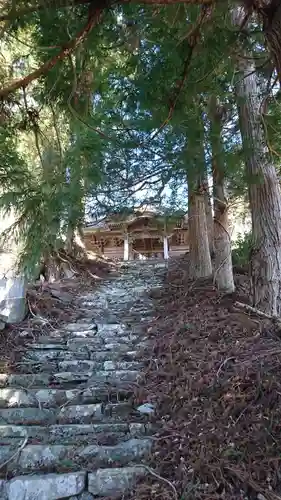 横山神社の本殿