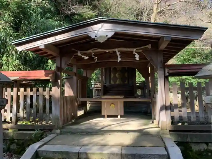 金崎宮の末社・摂社