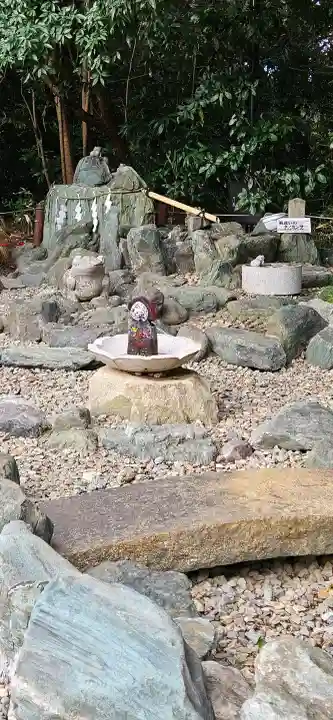 櫻木神社の{uncategorized: "未分類", other: "その他", undefined: "問題あり", building: "その他建物", grave: "お墓", sacred_gate: "鳥居", guardian: "狛犬", statue: "像", buddha: "仏像", history: "歴史", nature: "自然", garden: "庭園", animal: "動物", pagoda: "塔", temizu: "手水舎", mountain_gate: "山門・神門", sanctuary: "本殿・本堂", subordinate: "末社・摂社", art: "芸術", scenery: "景色", jizo: "地蔵", ema: "絵馬", goshuin: "御朱印", omikuji: "おみくじ", items: "授与品その他", amulet: "お守り", goshuincho: "御朱印帳", eats: "食事", festival: "お祭り", votive_dance: "神楽", shichigosan: "七五三参", wedding: "結婚式", experience: "体験その他", initially: "初詣", around: "周辺", anti_infection: "感染症対策"}