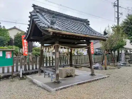 星神社の手水舎