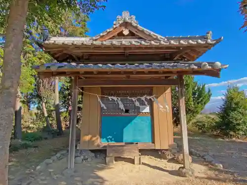 白髪神社の本殿