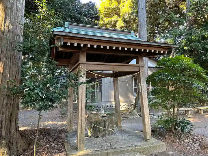 敬満神社の手水舎