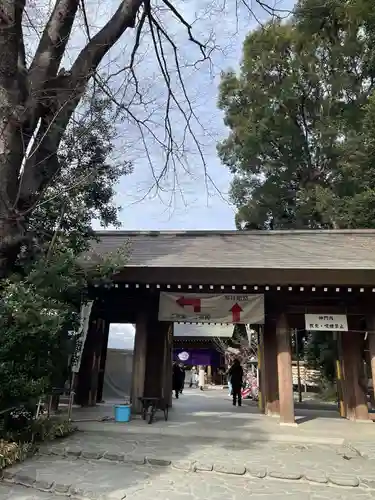 阿佐ヶ谷神明宮の山門・神門