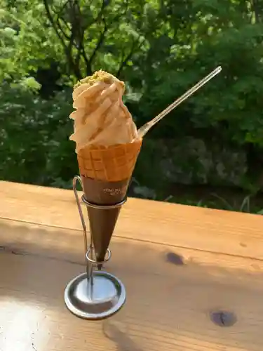 金花猫大明神の食事