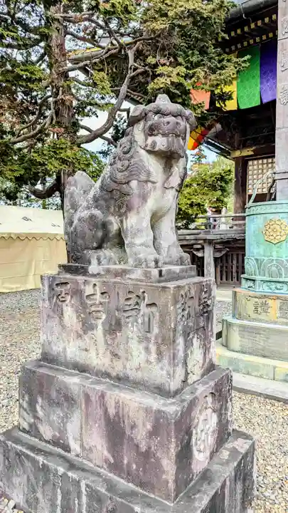 成田山新勝寺の狛犬