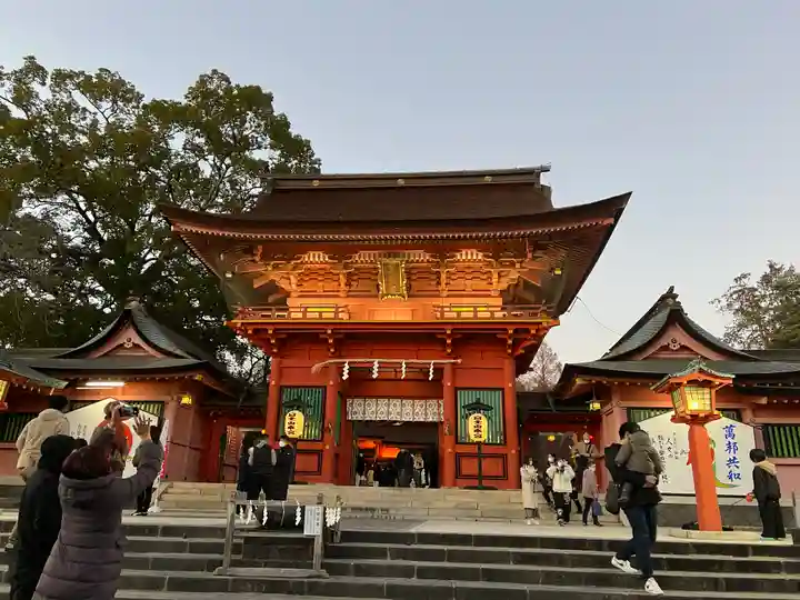 富士山本宮浅間大社の山門・神門