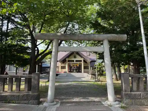 江南神社の{uncategorized: "未分類", other: "その他", undefined: "問題あり", building: "その他建物", grave: "お墓", sacred_gate: "鳥居", guardian: "狛犬", statue: "像", buddha: "仏像", history: "歴史", nature: "自然", garden: "庭園", animal: "動物", pagoda: "塔", temizu: "手水舎", mountain_gate: "山門・神門", sanctuary: "本殿・本堂", subordinate: "末社・摂社", art: "芸術", scenery: "景色", jizo: "地蔵", ema: "絵馬", goshuin: "御朱印", omikuji: "おみくじ", items: "授与品その他", amulet: "お守り", goshuincho: "御朱印帳", eats: "食事", festival: "お祭り", votive_dance: "神楽", shichigosan: "七五三参", wedding: "結婚式", experience: "体験その他", initially: "初詣", around: "周辺", anti_infection: "感染症対策"}