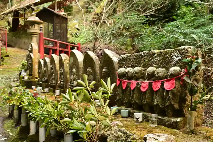 施法寺(東大寺末寺)(愛媛県)