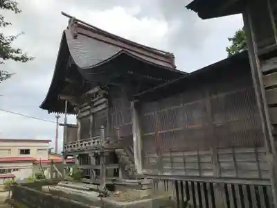 秋田諏訪宮の本殿・本堂