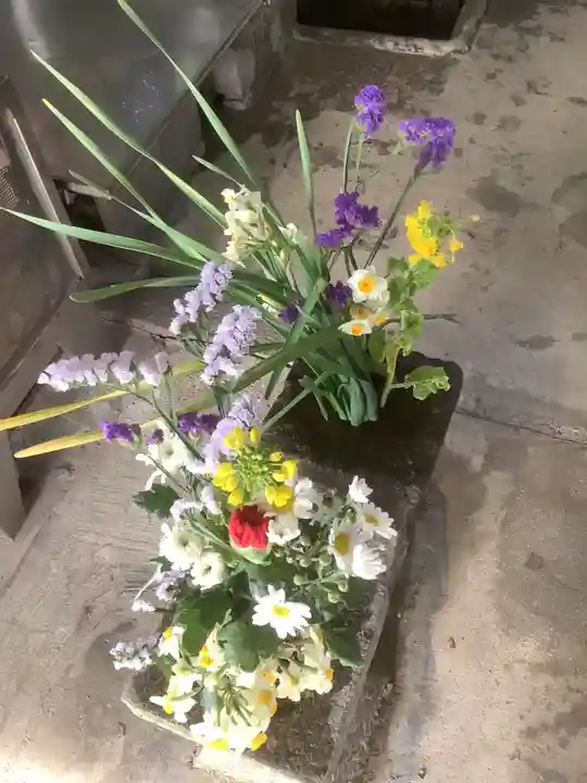 尻冷し地蔵のその他建物