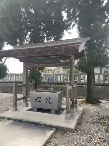 小泉神社の手水舎