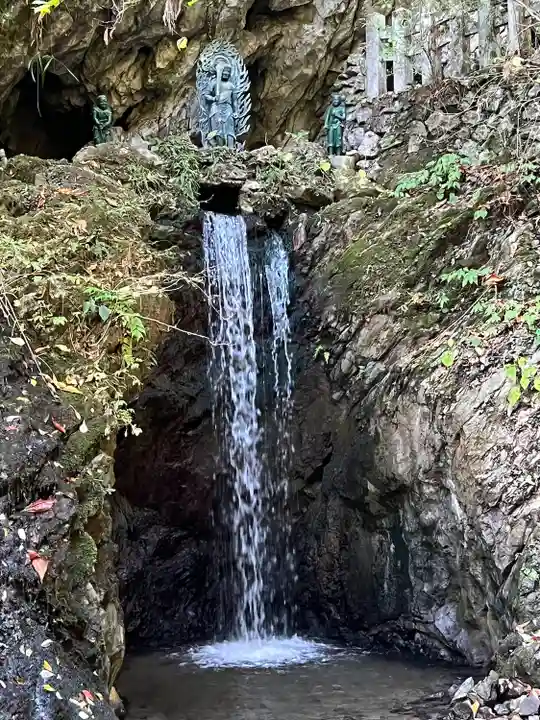 出流山満願寺奥之院(栃木県)