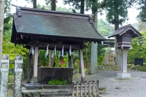 諏訪大社上社前宮(長野県)