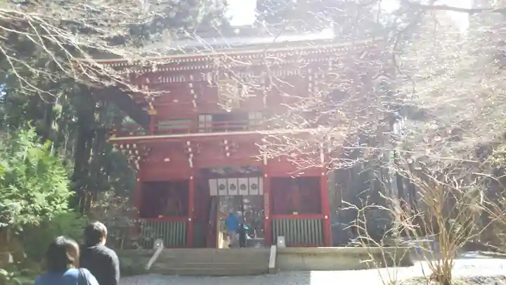御岩神社の山門・神門