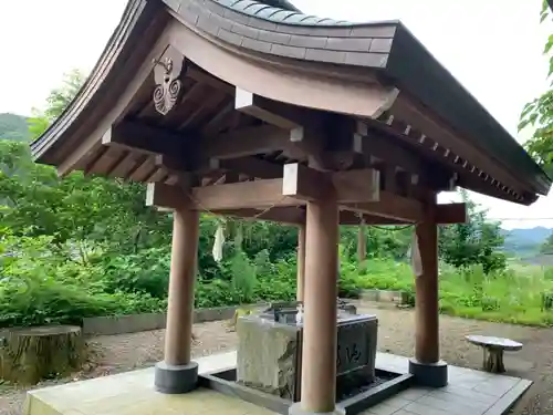 落立神社の手水舎