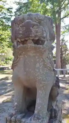 仁木神社の狛犬