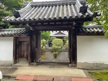 観音院の山門・神門