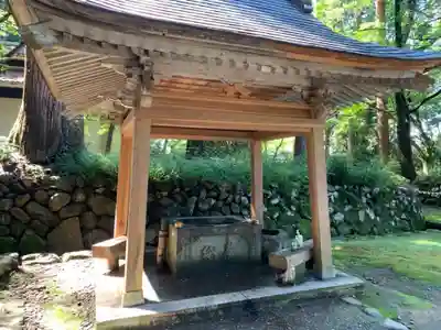 平泉寺白山神社の手水舎