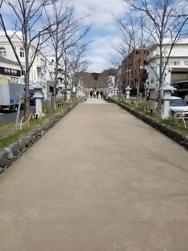 鶴岡八幡宮の周辺