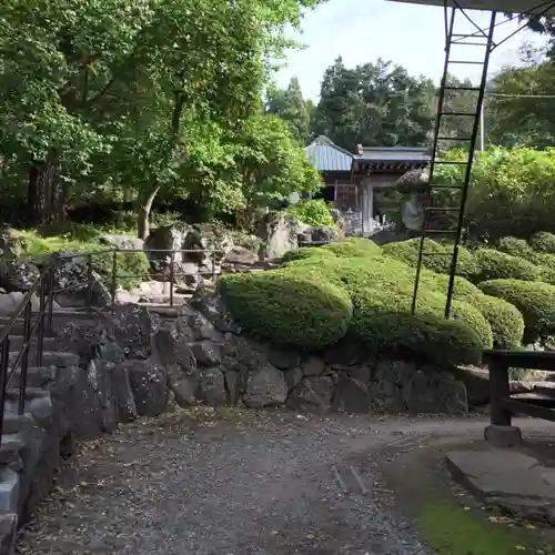 岩松院の庭園