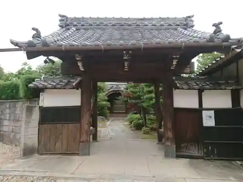 光音寺の山門・神門