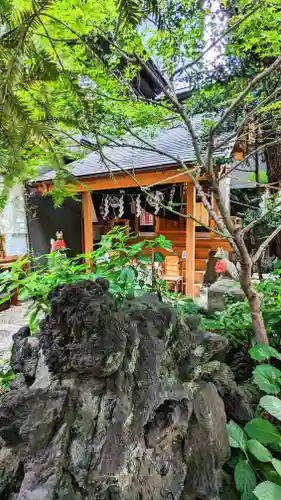 五十稲荷神社(栄寿稲荷神社)の本殿