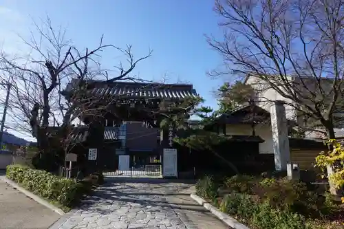 立本寺の山門