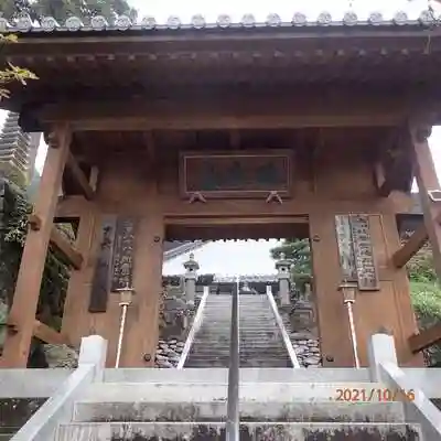 金剛寺の山門