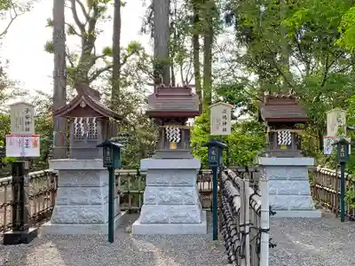 亀ケ池八幡宮の末社・摂社