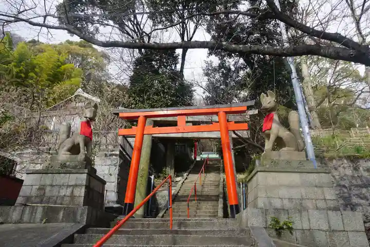 諏訪神社・諏訪山稲荷神社の鳥居