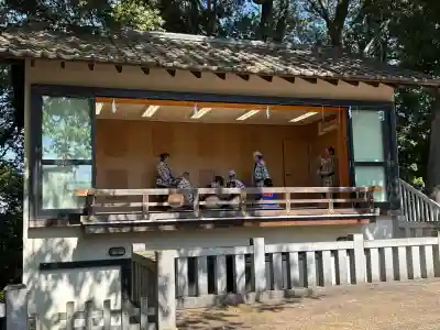 神鳥前川神社の{uncategorized: "未分類", other: "その他", undefined: "問題あり", building: "その他建物", grave: "お墓", sacred_gate: "鳥居", guardian: "狛犬", statue: "像", buddha: "仏像", history: "歴史", nature: "自然", garden: "庭園", animal: "動物", pagoda: "塔", temizu: "手水舎", mountain_gate: "山門・神門", sanctuary: "本殿・本堂", subordinate: "末社・摂社", art: "芸術", scenery: "景色", jizo: "地蔵", ema: "絵馬", goshuin: "御朱印", omikuji: "おみくじ", items: "授与品その他", amulet: "お守り", goshuincho: "御朱印帳", eats: "食事", festival: "お祭り", votive_dance: "神楽", shichigosan: "七五三参", wedding: "結婚式", experience: "体験その他", initially: "初詣", around: "周辺", anti_infection: "感染症対策"}